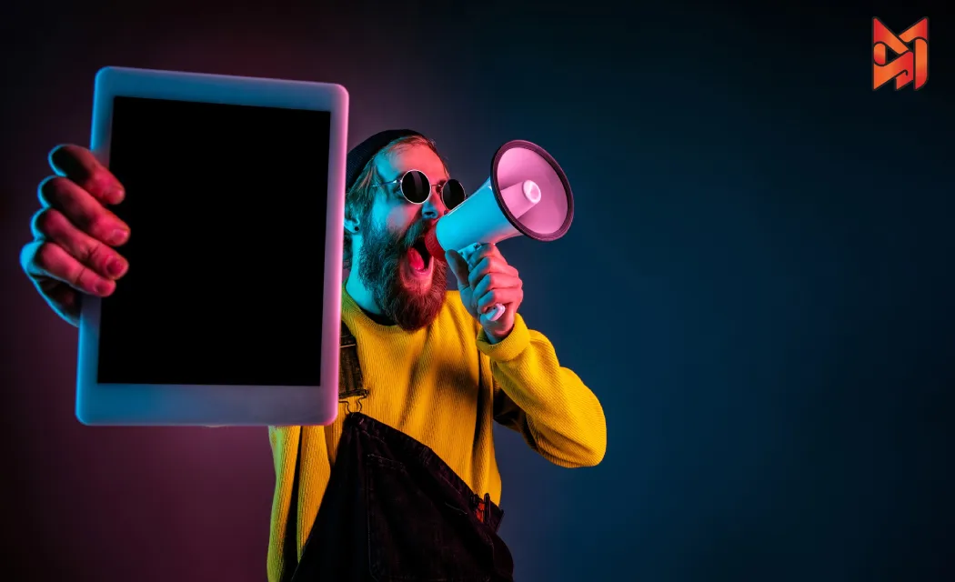 Outbound Marketing 2025: Marketer yells through megaphone, holds box.