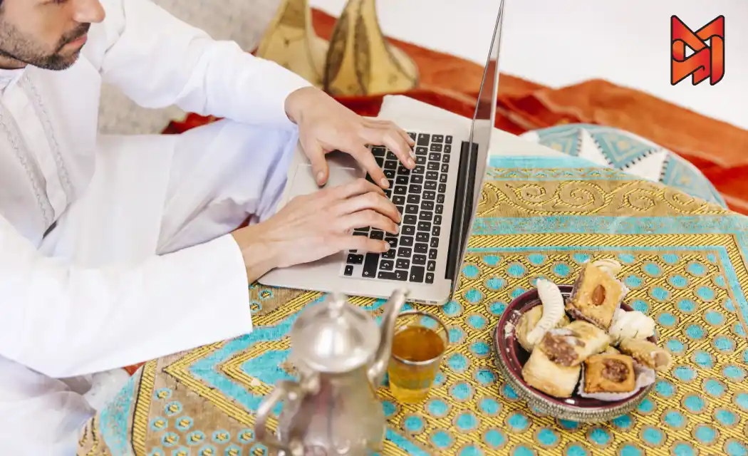 Focused SEO professional optimizing Arabic blog posts and updating SEO tasks.