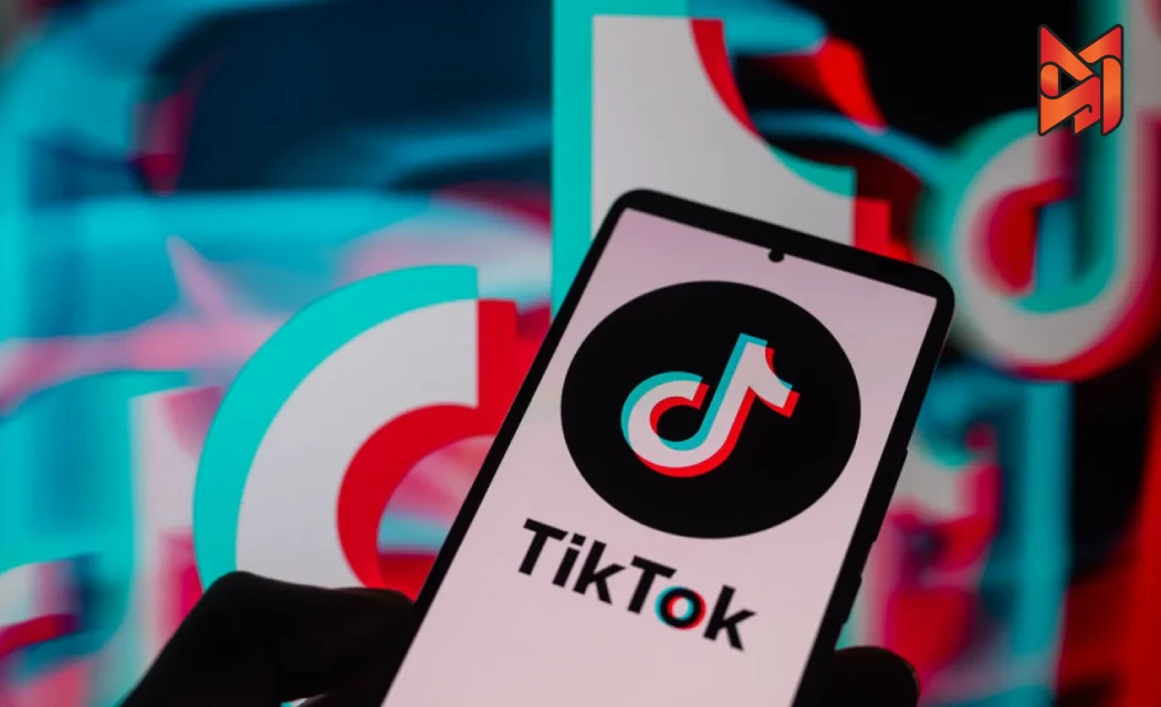 Marketer using TikTok to execute a lead generation strategy.